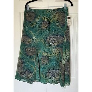 Bay Studios Career Skirt NWTs Green Cheetah Print Length 26" Waist 14"